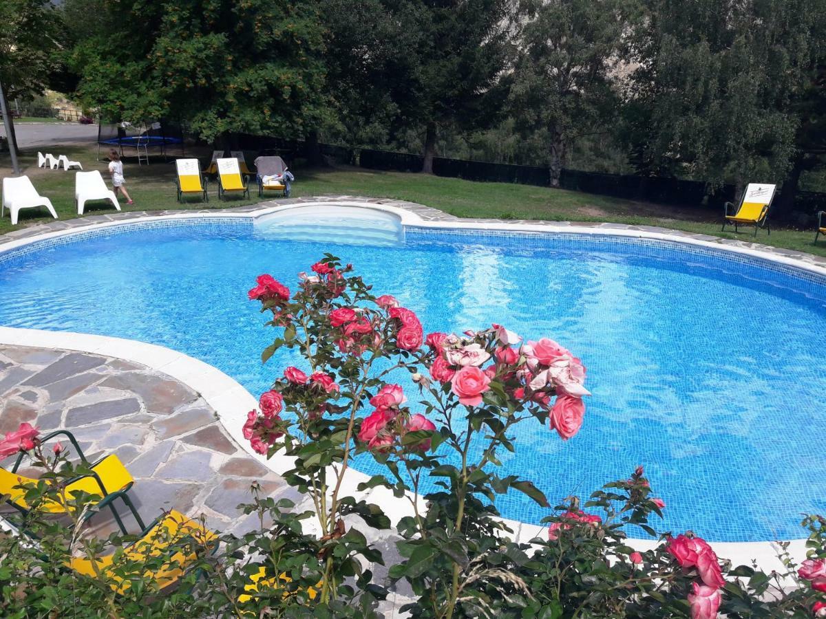 Hotel Or Blanc Espot Zewnętrze zdjęcie